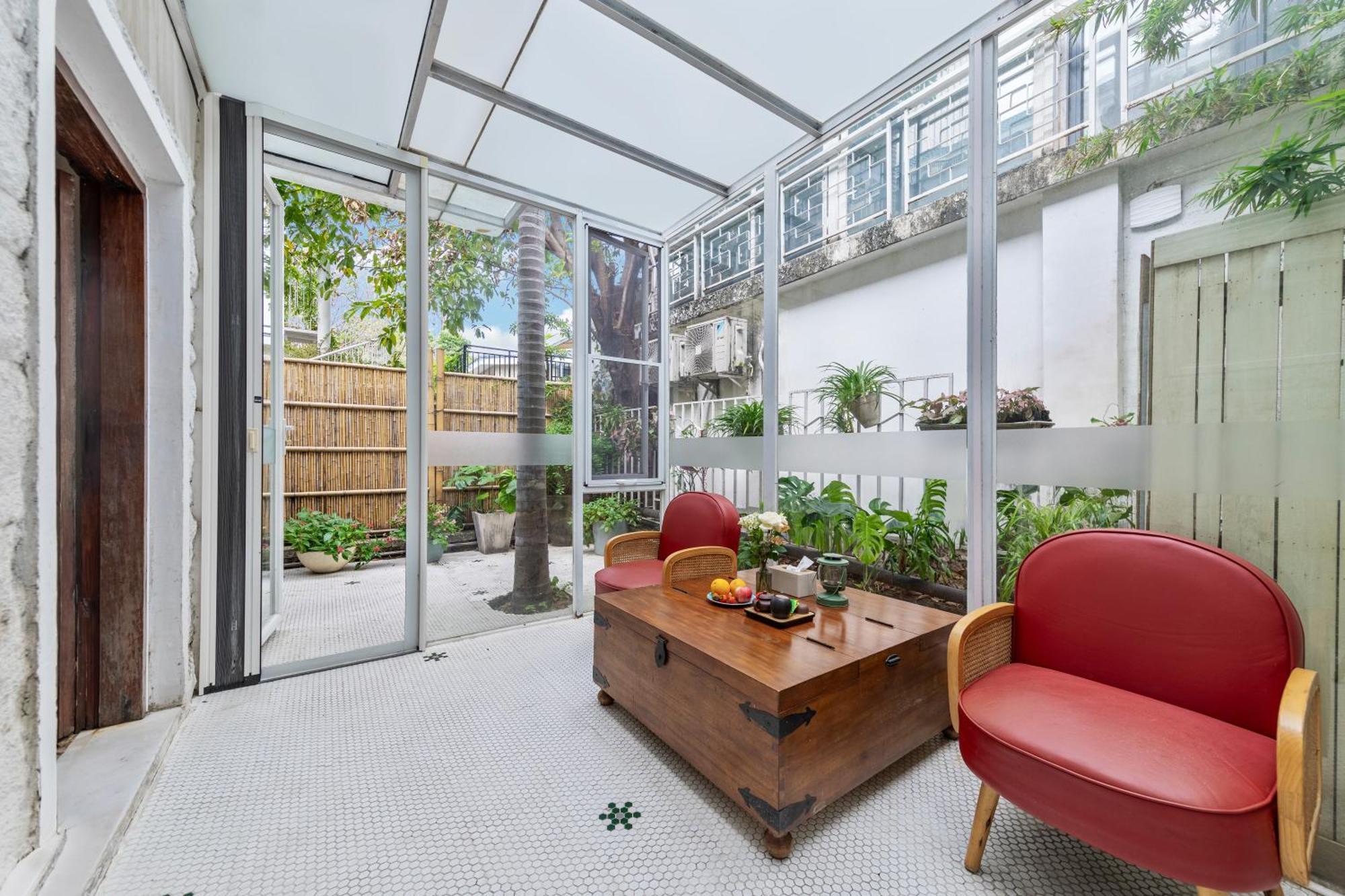 Shenzhen No'6 Garden Villa --French Window With Garden View,Close To Sea World &Shekou Ferry Port &K11 Ecoast &Subway Nearby ,Offer Western Food And Coffee &English Speaking With Tour Services Exterior foto